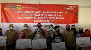 Dorong Ekonomi Kerakyatan, Bank Mandiri Salurkan Rp15,1 Triliun Bansos dan Targetkan Graduasi 300 Ribu Penerima